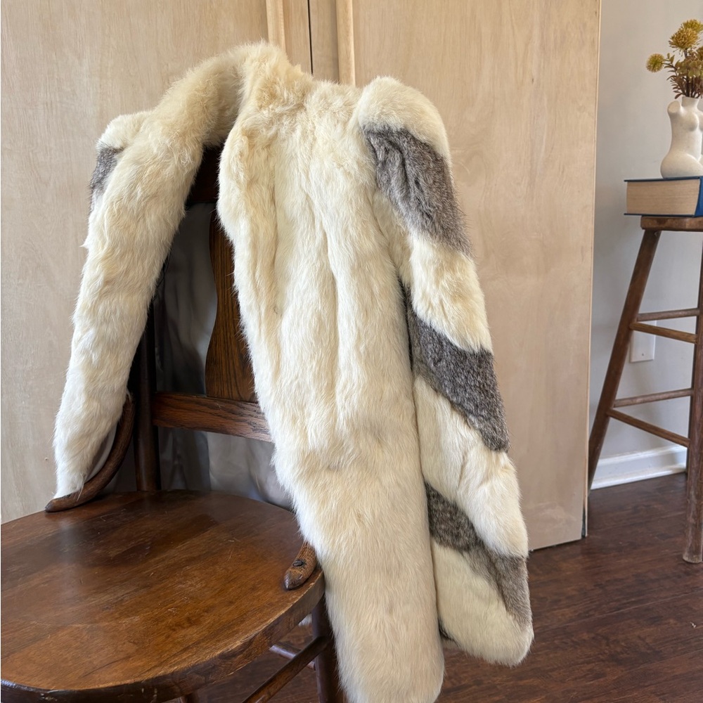 Cream & Gray Plush Teddy Coat - Women's Luxe Faux Fur Jacket
